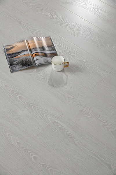 Ламинат WoodStyle Magic Wide Дуб Флорес 70546