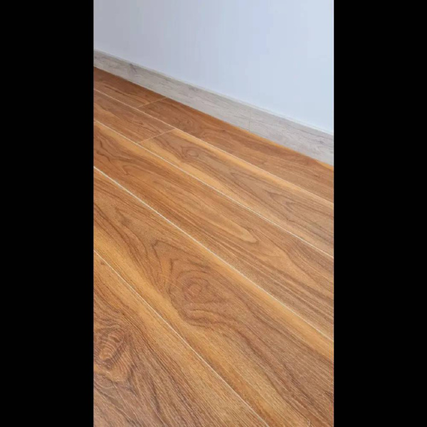 SPC Ламинат Richfloor Вояж 4.5/34 4V АМ1524-1/4,5 Лавецци 1220x183