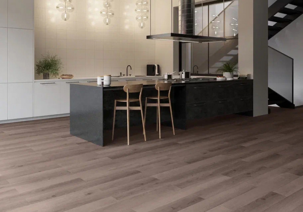 SPC ламинат Invictus Maximus Click Plank Highland Oak Ebony