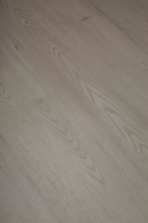 SPC ламинат Respect Floor Wood Дуб Морозный 4218