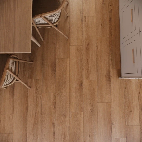 ПВХ плитка, кварц виниловый ламинат Invictus Primus Plank Riviera Oak Caramel 45