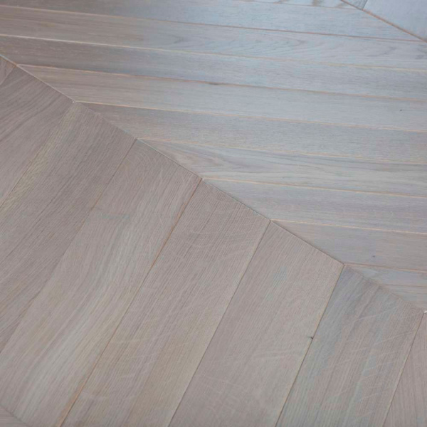 Инженерная доска Lab Arte Елка Chevron Французская Дуб Натур Concrete лак 600/510х90х14/45°