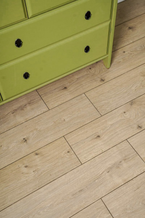 Ламинат Viva Floor Black Label Крофт стандарт 1042