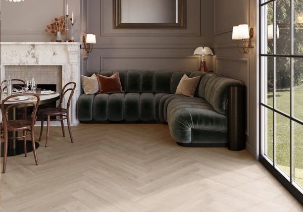 SPC ламинат Invictus Maximus Herringbone Divine Oak Pure
